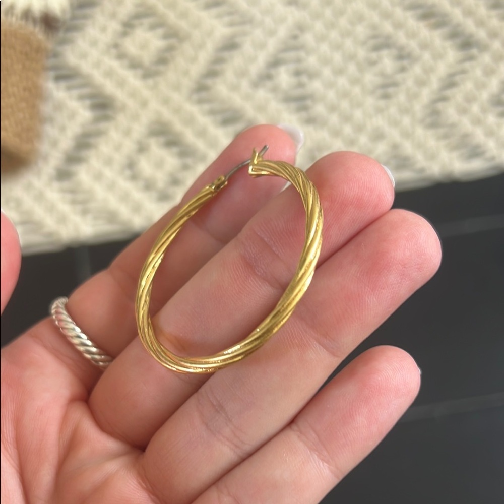 Madewell Twisted Gold-Tone Hoop Earrings - Picture 2 of 3